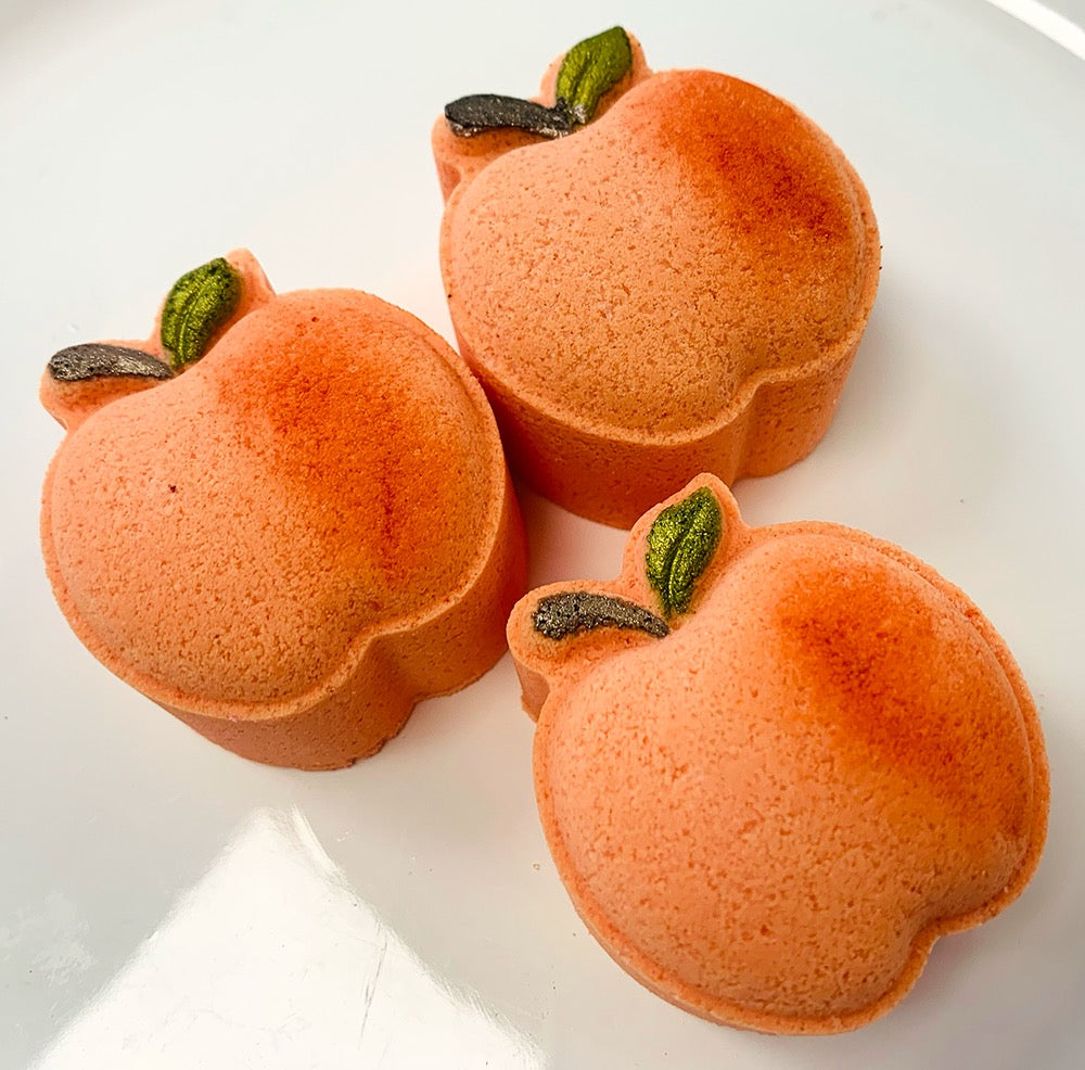 Poppy & Thyme Peach Bath Bomb